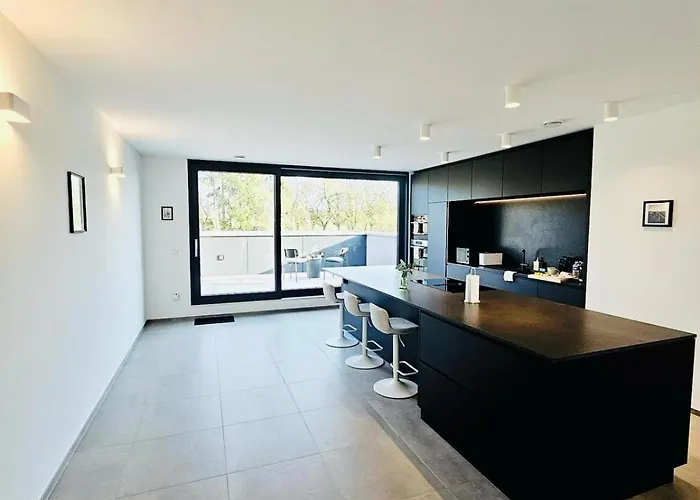 Spacious 3 Bedroom With Large Terrace And Parking-shut1 Lägenhet Schuttrange