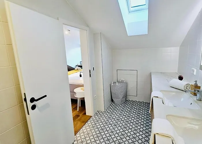 Spacious 3 Bedroom With Large Terrace And Parking-shut1 Lägenhet *