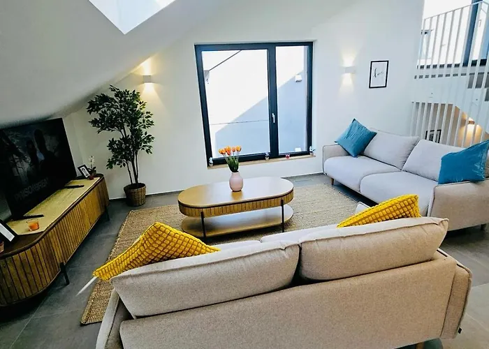 Lägenhet Spacious 3 Bedroom With Large Terrace And Parking-shut1 *