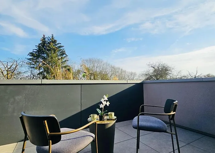 Spacious 3 Bedroom With Large Terrace And Parking-shut1 *