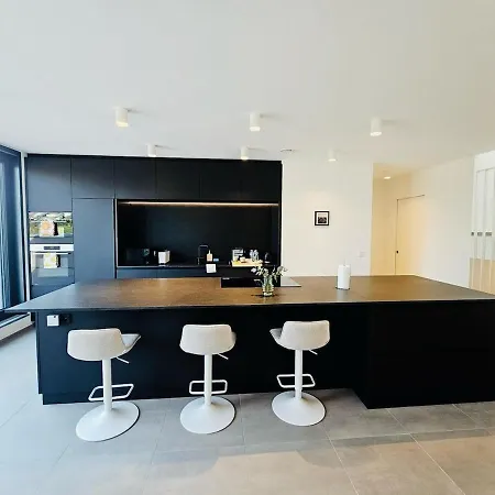 Spacious 3 Bedroom With Large Terrace And Parking-shut1 Apartment