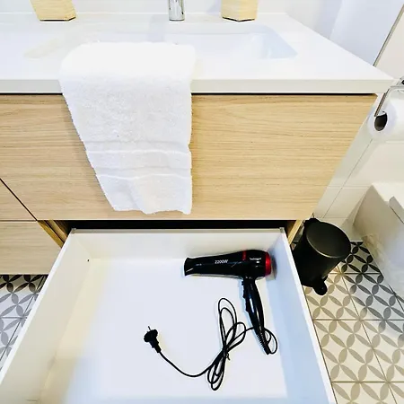 Spacious 3 Bedroom With Large Terrace And Parking-shut1 Apartamento