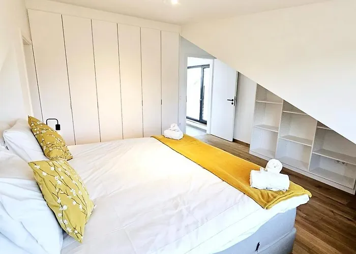 Spacious 3 Bedroom With Large Terrace And Parking-shut1 Schuttrange