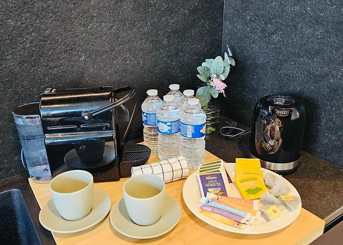 Spacious 3 Bedroom With Large Terrace And Parking-shut1 Apartment *