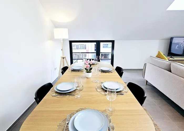 Apartment Spacious 3 Bedroom With Large Terrace And Parking-shut1